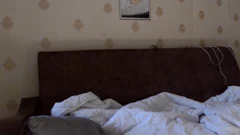  Yrriel Strife Candy-Demon Caveboy mr. Cringe   online show from 10-02-25, 05:36