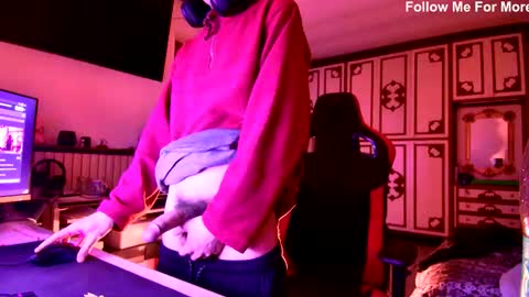 Snapshot of rcomi4 chatting on 11-02-25, 05:04 rcomi4 online show from 11-02-25, 05:04