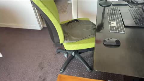 readwithjordanv online show from 04-19-26, 11:51