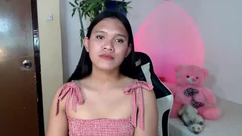 Snapshot of ready2care4youbabe chatting on 02-16-25, 10:32 Beth online show from 02-16-25, 10:32