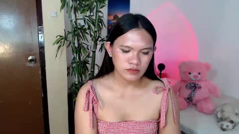 Snapshot of ready2care4youbabe chatting on 02-17-25, 05:04 Beth online show from 02-17-25, 05:04