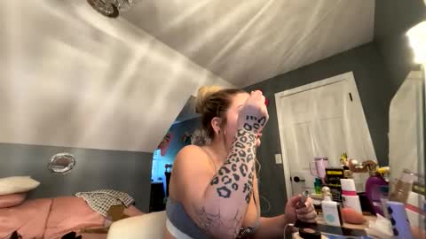 ella jade  online show from 05-10-26, 11:10