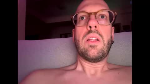 HugeSecret online show from 06-08-26, 01:20