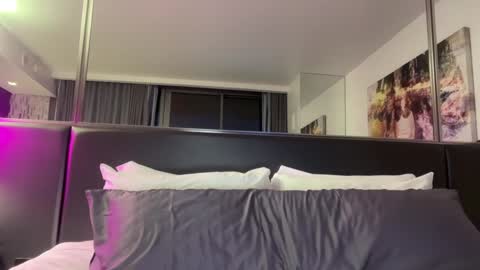 Snapshot of realjadebri chatting on 12-16-24, 01:10 Jade online show from 12-16-24, 01:10