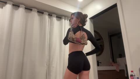 Snapshot of realjadebri chatting on 01-03-25, 03:38 Jade online show from 01-03-25, 03:38