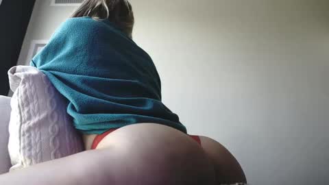 Lily Grace online show from 03-12-25, 04:35