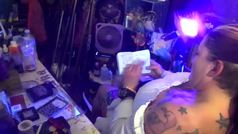 Snapshot of reallyredrum69th chatting on 02-04-26, 06:52 reallyredrum69th online show from 02-04-26, 06:52