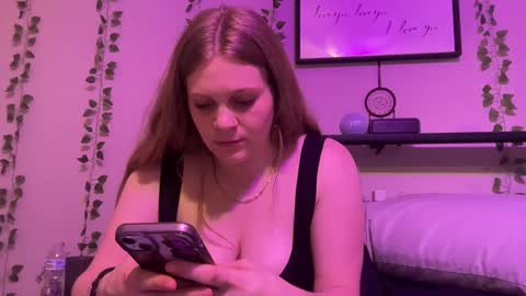 Snapshot of realpurp_ chatting on 01-28-25, 06:16 Preston Stella online show from 01-28-25, 06:16