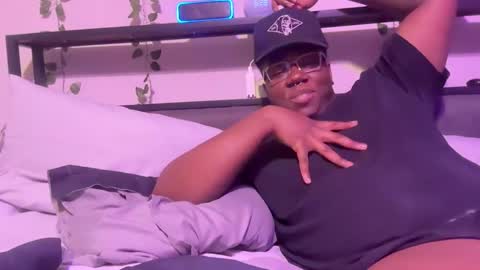 Snapshot of realpurp_ chatting on 02-05-25, 11:23 Preston Stella online show from 02-05-25, 11:23