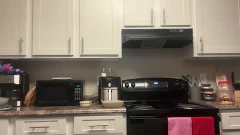 Snapshot of realpurp_ chatting on 02-05-25, 02:26 Preston Stella online show from 02-05-25, 02:26