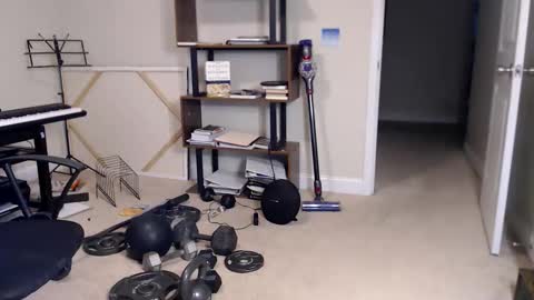 Rey online show from 10-27-25, 07:51