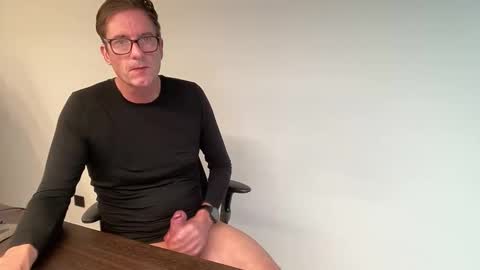 realstuff_ online show from 11-27-25, 09:44