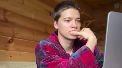 Snapshot of realsupermichael chatting on 09-13-25, 09:09 AliceEve online show from 09-13-25, 09:09