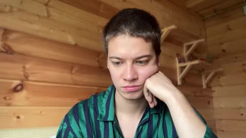 Snapshot of realsupermichael chatting on 09-14-25, 08:35 AliceEve online show from 09-14-25, 08:35