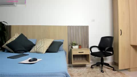 I invite you to my birthday on November 3th  online show from 02-07-26, 09:18