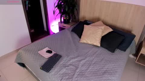 I invite you to my birthday on November 3th  online show from 02-23-26, 06:38