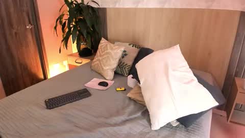 I invite you to my birthday on November 3th  online show from 03-10-26, 08:14