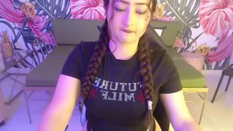 Snapshot of rebeca_dreams chatting on 07-09-26, 10:03 Rebeca dreams online show from 07-09-26, 10:03