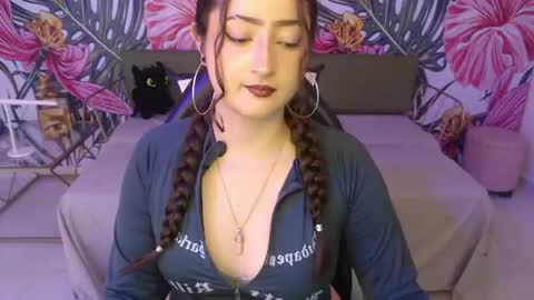 Snapshot of rebeca_dreams chatting on 07-24-26, 09:02 Rebeca dreams online show from 07-24-26, 09:02