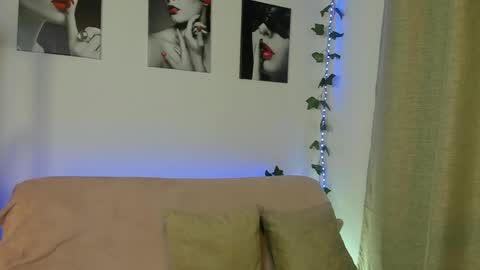 Rebeca Marchetti online show from 04-03-26, 06:17