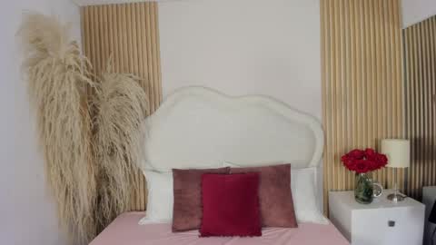 rebeca_taylor_ online show from 04-05-26, 12:13