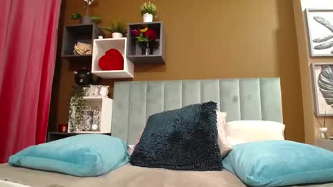 rebecablackx online show from 02-11-25, 08:05