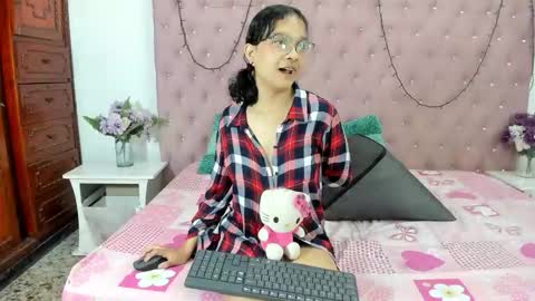 Rebeca... online show from 02-26-26, 01:10