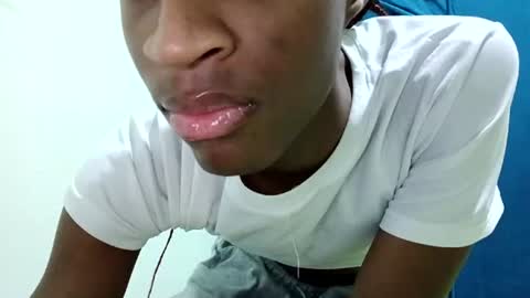 Tu mami Rebecca online show from 06-12-26, 02:54