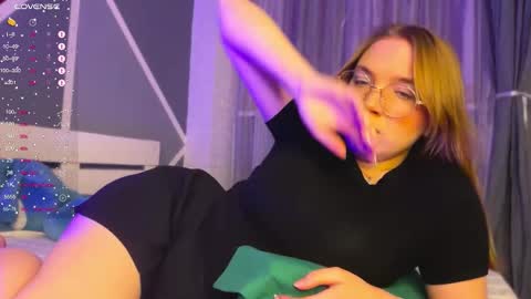 Rebecca online show from 01-19-26, 04:33