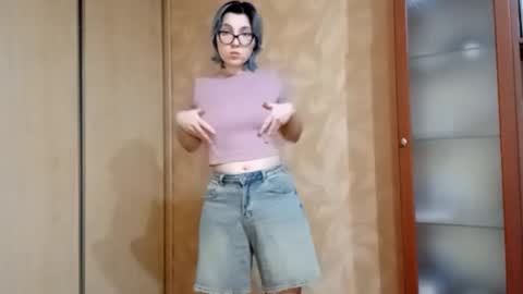 Zoe online show from 02-04-26, 03:29