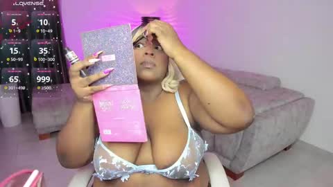 Snapshot of rebeka_spencer chatting on 02-12-25, 03:29 rebeka online show from 02-12-25, 03:29