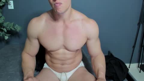 twitter REECET26 instagram RECCETAYLOR online show from 02-04-26, 01:55