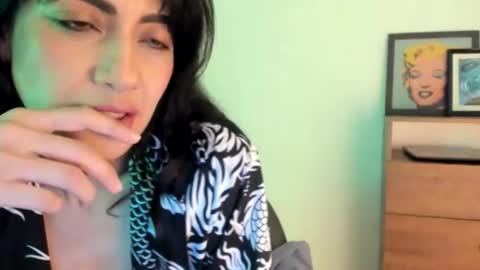 red_flower203 online show from 03-19-26, 08:46