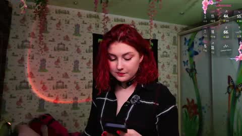 Snapshot of red_rose12 chatting on 05-08-26, 01:16 Jane online show from 05-08-26, 01:16
