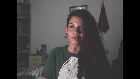 Snapshot of red_savage_ chatting on 02-12-25, 08:18 Instagram Valerie yourdream online show from 02-12-25, 08:18