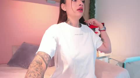 Stefany    online show from 02-03-25, 05:03