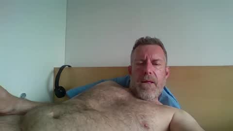 Red online show from 05-11-26, 02:45