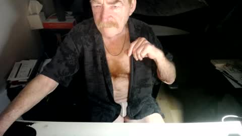 Red online show from 06-19-26, 08:51