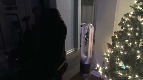 Snapshot of redbeardready4u chatting on 12-19-24, 01:18 Redbeardready4u online show from 12-19-24, 01:18