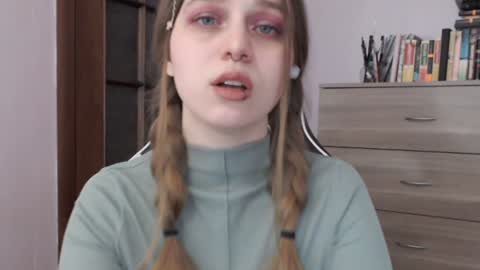 Lily online show from 01-26-25, 03:38