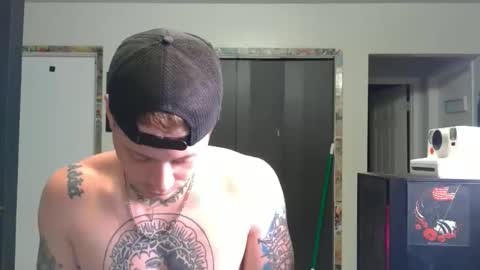 Snapshot of redinthebed chatting on 06-10-26, 06:51 InkedGinger online show from 06-10-26, 06:51