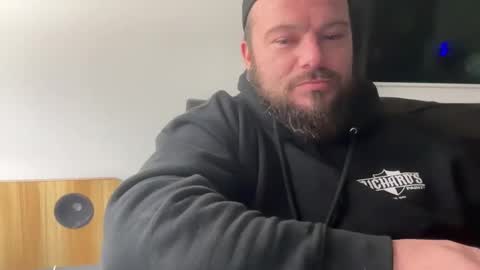 redrover69420 online show from 10-25-25, 11:32