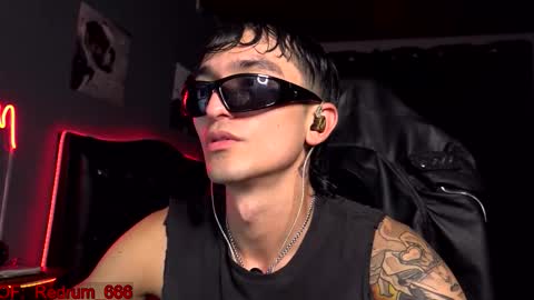 Red online show from 09-25-25, 05:16