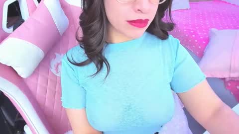 redski77 online show from 12-18-25, 06:41