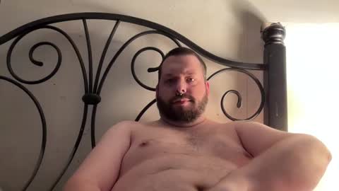 Snapshot of redsman1992 chatting on 12-13-24, 09:24 marlboroboy online show from 12-13-24, 09:24