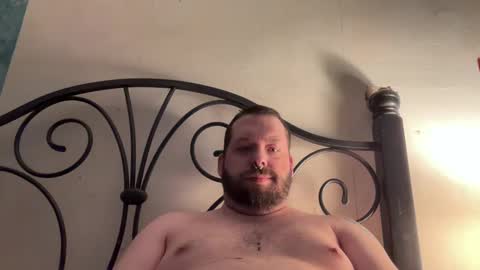 Snapshot of redsman1992 chatting on 12-17-24, 11:28 marlboroboy online show from 12-17-24, 11:28