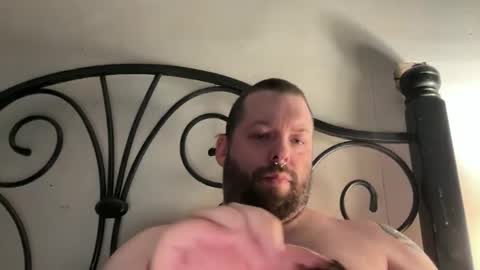 Snapshot of redsman1992 chatting on 01-28-25, 10:02 marlboroboy online show from 01-28-25, 10:02