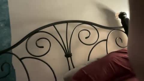 Snapshot of redsman1992 chatting on 01-29-25, 09:01 marlboroboy online show from 01-29-25, 09:01