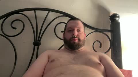 Snapshot of redsman1992 chatting on 02-12-25, 10:35 marlboroboy online show from 02-12-25, 10:35