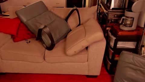 Snapshot of redspider8 chatting on 09-09-25, 02:44 redspider8 online show from 09-09-25, 02:44